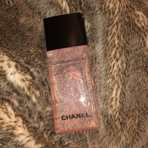 Chanel toner